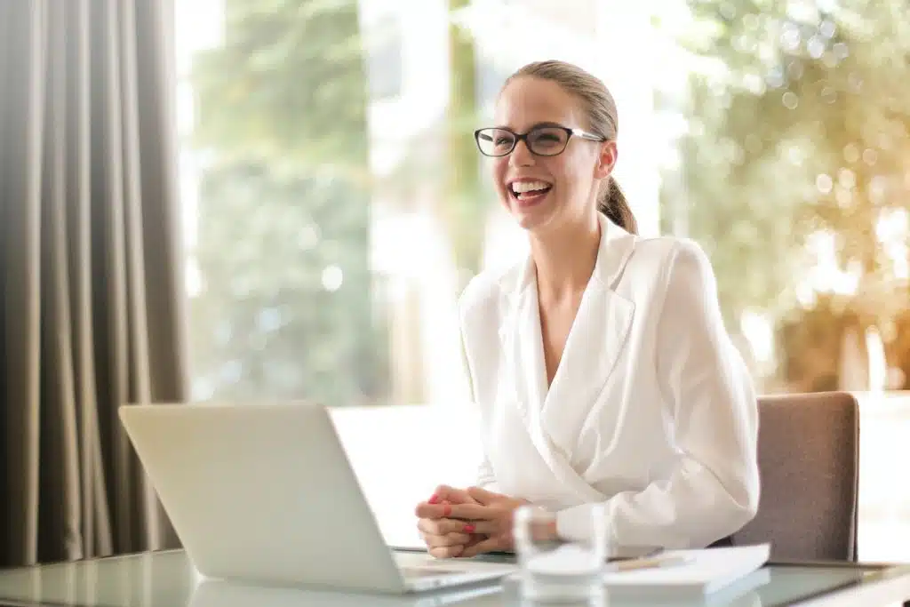 Já ouviu falar em advogado trabalhista online? 
